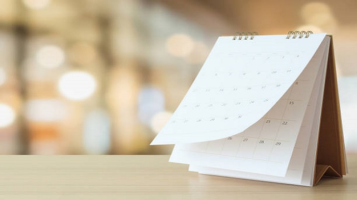 calendrier de bureau sur une table - service de permanence téléphonique - Serenity