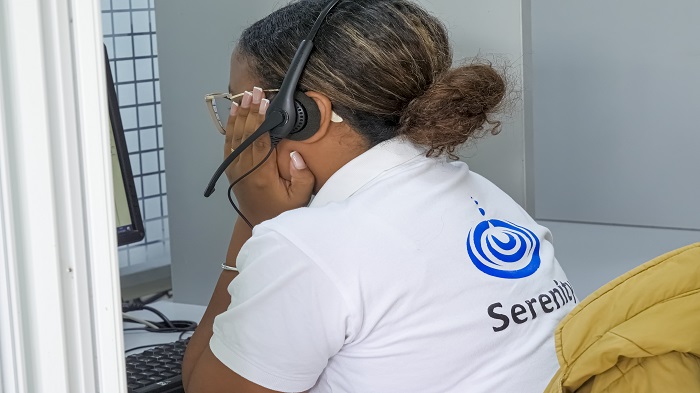 une télésecrétaire médicale de Serenity - externalisation du standard téléphonique - Serenity