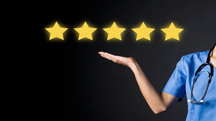 5 étoiles évaluant le service de la clinique, la confiance des patients - la permanence téléphonique médicale - Serenity