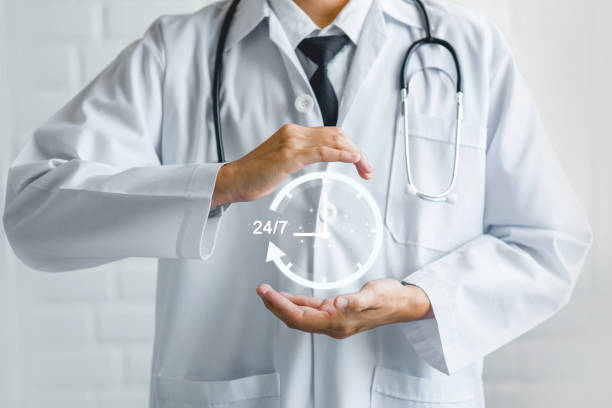 Médecin et service 24h/24 et 7j/7 pour l'assistance aux patients - la permanence téléphonique médicale - Serenity